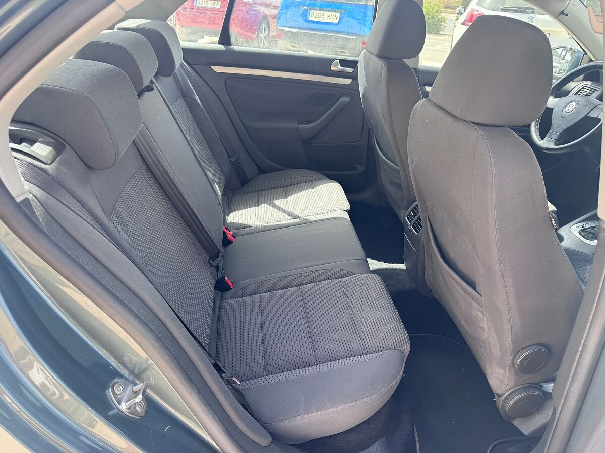 VOLKSWAGEN JETTA ADVANCE 1.9 TDI AUTO SPANISH LHD IN SPAIN ONLY 49000 MILES 2007